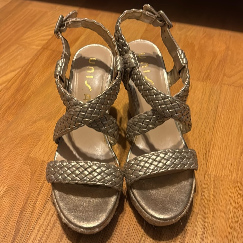 Unisa gold braided strap wedges